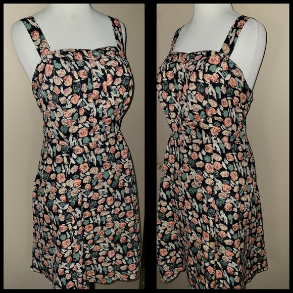 💚 FOREVER 21 Plus Lined Floral Dress; size XL
Wear it by layering! - Picture 6 of 8